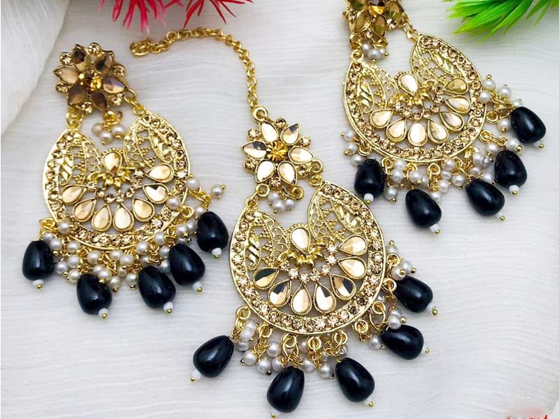 Fancy Gajra Earring & Tikka Set For Girls