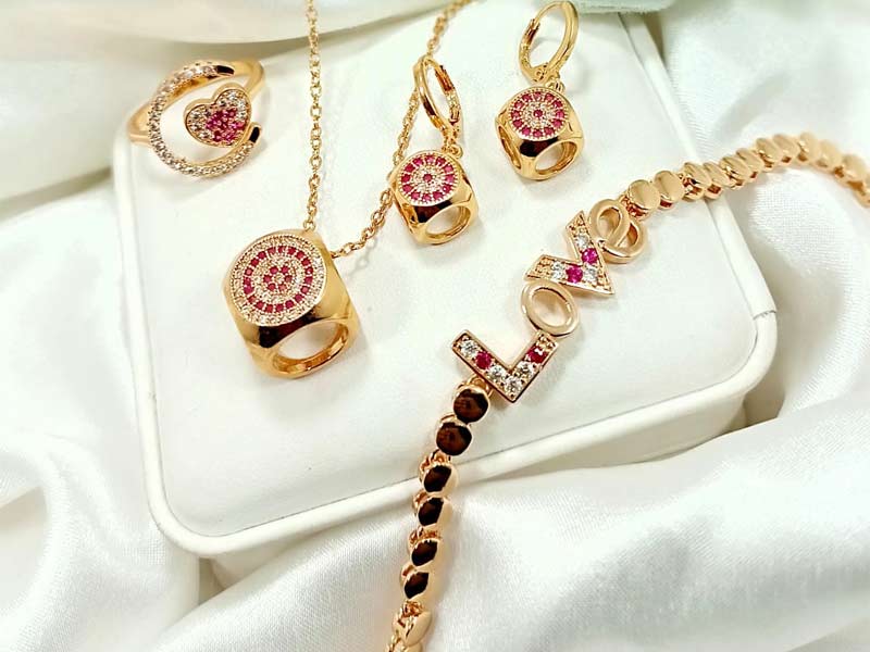 Love necklace for girl friend & wife Design 2023 Love necklace for girl friend & wife Design 2023