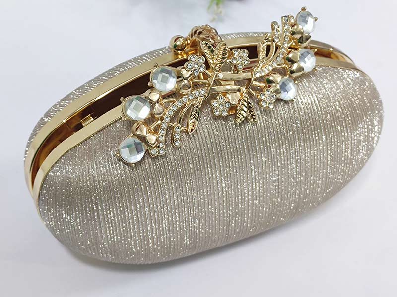 stylish bridal clutches for girls
