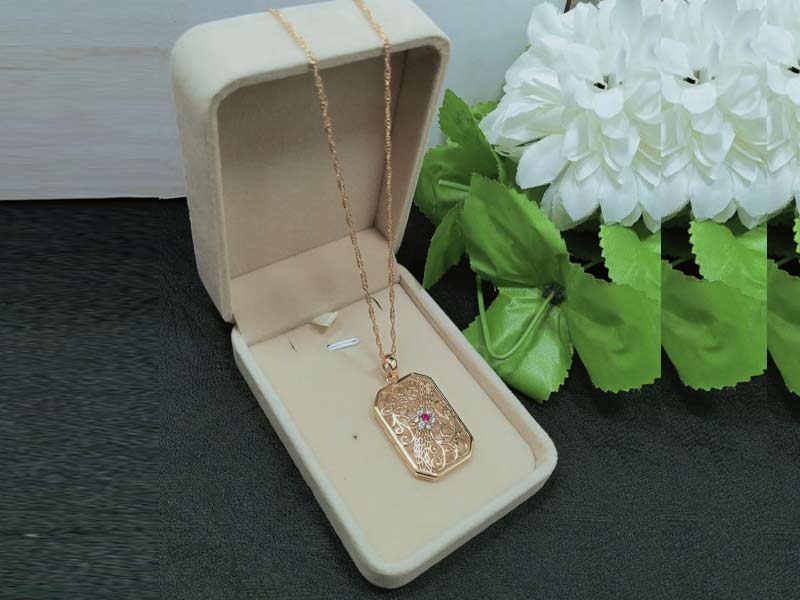 Zircon Chain Locket Set
