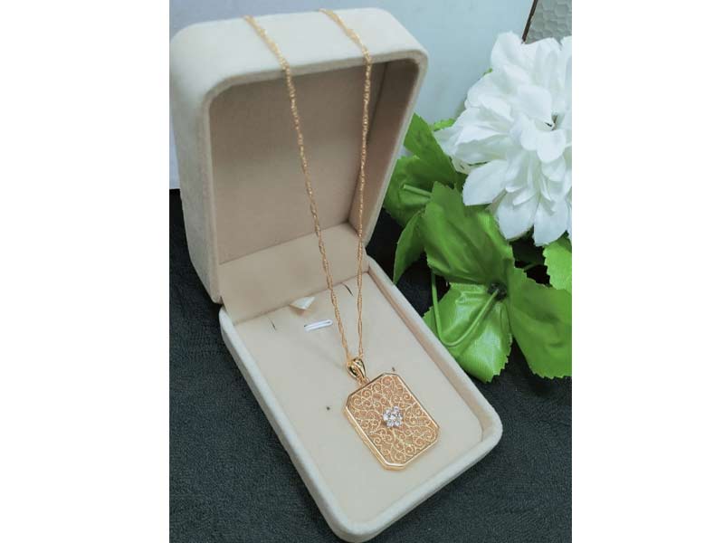 Zircon Chain Locket Set 2023