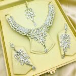 Beautiful Silver Wedding Necklace Jewelry Set With Earrings And Tikka (ZV:3098)
