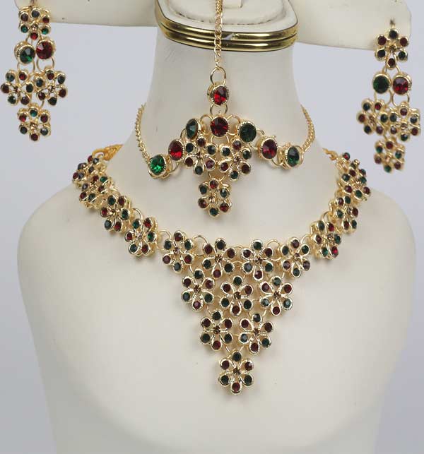 Heavy Multicolor Bridal Necklace with Earrings and Matha Patti Heavy Multicolor Bridal Necklace with Earrings and Matha Patti