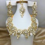 Beautiful Kundan Necklace Jewelry Set With Earrings and Bindia (ZV:5156)
