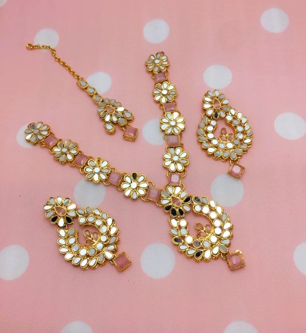 Pink Kundan Necklace Party Jewelry Set with Earrings and Matha Patti (ZV:5490) Pink Kundan Necklace Party Jewelry Set with Earrings and Matha Patti (ZV:5490)