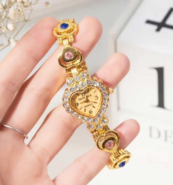Beautiful Heart Shape Zircon Ladies Watch Beautiful Heart Shape Zircon Ladies Watch