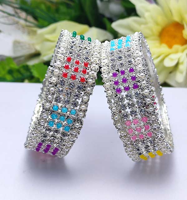 Multi Stoned Kundan Bangles Multi Stoned Kundan Bangles