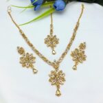 Golden Necklace Set With Earring & Matha Patti (ZV:15373)