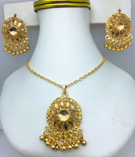 Stylish Necklace With Earrings