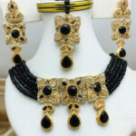 Stylish Black Choker Necklace Jewelry Set With Earrings and Teeka (ZV:19333)