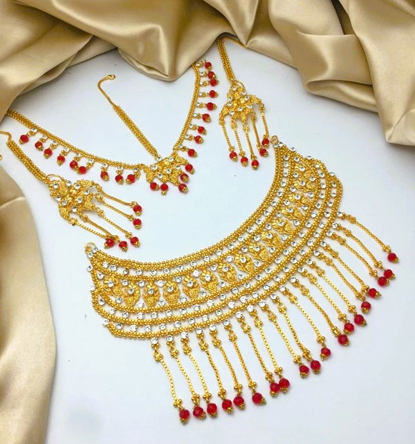 Golden Bridal Wedding Traditional Zircon Necklace Jewelry Set with Tikka and Earrings For Women (ZV:19296) Golden Bridal Wedding Traditional Zircon Necklace Jewelry Set with Tikka and Earrings For Women (ZV:19296)