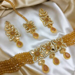 Stylish Peach Color Choker Necklace Jewelry Set With Earrings and Teeka (ZV:19338)