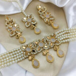 Stylish White Color Choker Necklace Jewelry Set With Earrings and Teeka (ZV:19343)