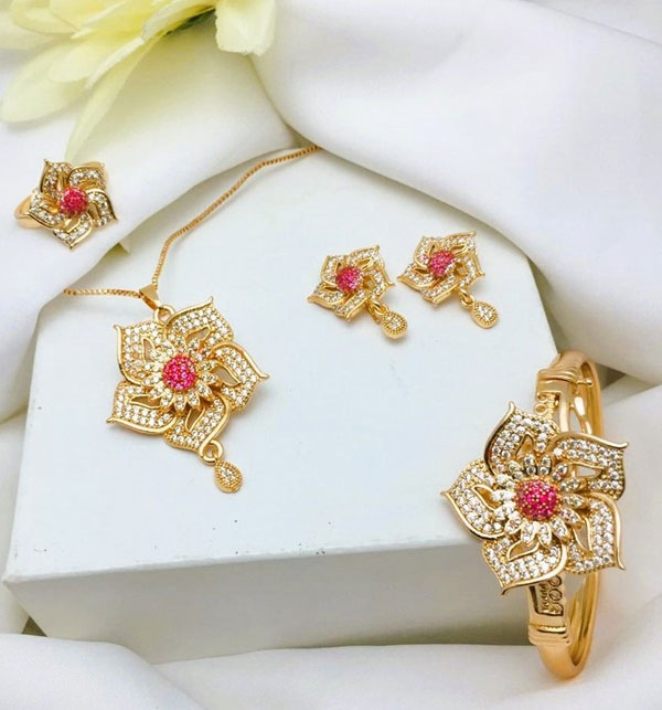 Elegant Pink Zircon Flower Jewelry Set With Chain Locket, Tops, Ring & Kara ZV:20144