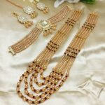 Choker Mala Necklace Jewelry Set With Earrings And Teeka (ZV:21535)