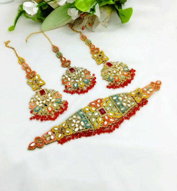 Nauratan Bridal Kundan Pearl Necklace Set with Long Earrings and Matha Patti (ZV:23085) Nauratan Bridal Kundan Pearl Necklace Set with Long Earrings and Matha Patti (ZV:23085)