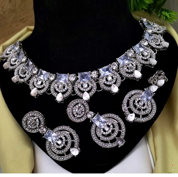 Zircon Farshi Kundan Necklace Jewelry Set With Long Earrings and Tika (ZV:23223)