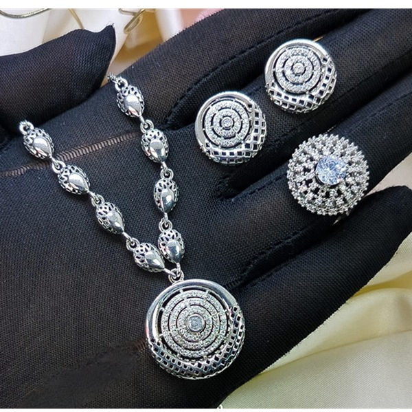 Elegant Silver Zircon Locket Gift Set with Tops and Ring (ZV:23687)