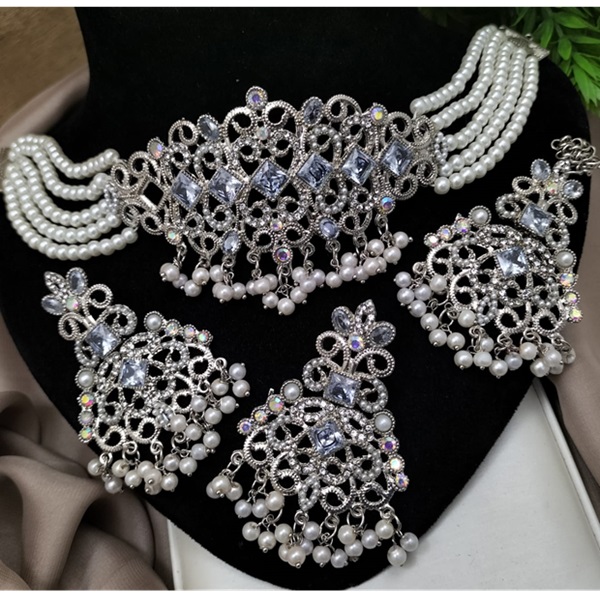 Traditional Nauratan Zircon Choker Necklace Set with Long Earrings and Teeka (ZV24285) Traditional Nauratan Zircon Choker Necklace Set with Long Earrings and Teeka (ZV24285)