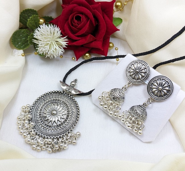 Beautiful Antique Locket Set With Jhumka (ZV:26366)