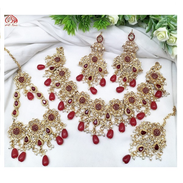 Elegant Gajra Bridal Necklace Set with Earrings, Tika & Jhumar (ZV:28777)