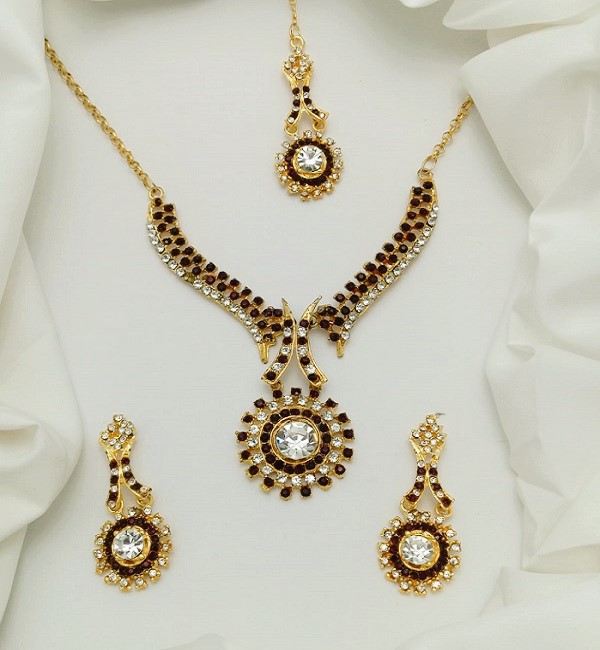 Traditional White and Black Zircon Necklace Set with Earrings & Bindia (ZV:28925)