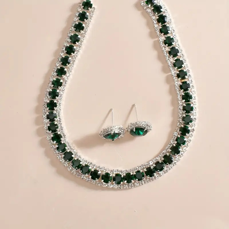 Stylish Emerald Green Zircon Necklace Set With Earrings (ZV:29565) Stylish Emerald Green Zircon Necklace Set With Earrings (ZV:29565)