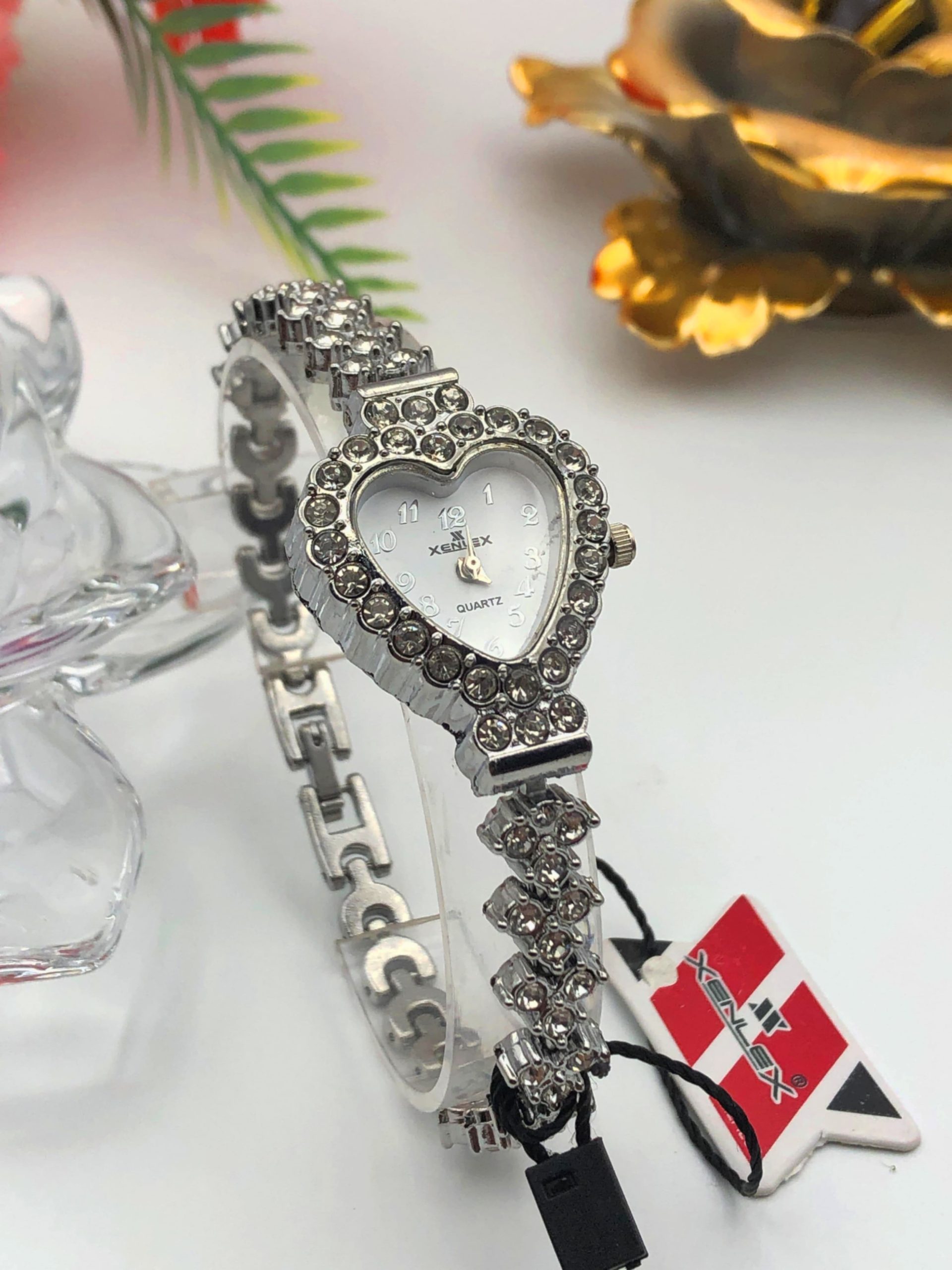 Stylish Zircon Heart Shaped Women Wrist Watch (ZV:29315)