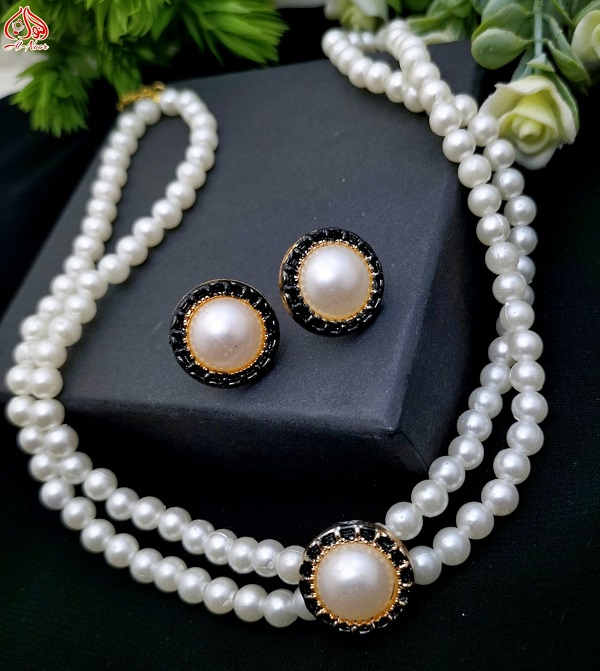 Pearl Choker Set with Tops For Girls (ZV:31337) Pearl Choker Set with Tops For Girls (ZV:31337)