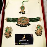 Wedding Farshi Kundun Stone Choker Set with Earrings and Bindia (ZV:32930)