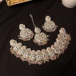 Kundan Gajra Silver Pink Necklace Set with Earrings and Tika (ZV:32994)