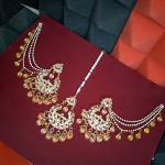 Noor Jahan Style Saharay Earrings with Bindia For Party Wear (ZV:34196)