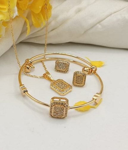 Luxury Gold Plated Zircon Combo Jewelry Set (ZV:141160)