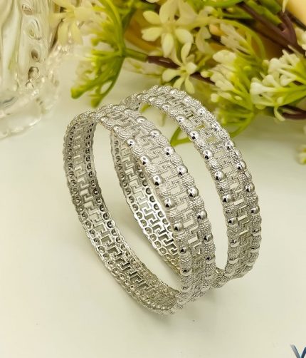 Elegant Silver Plated Textured Bangles Set for Women (ZV:141167)