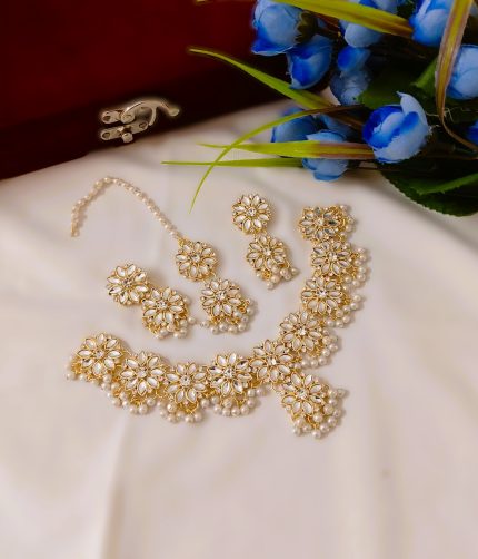 Luxury Pearl & Kundan Floral Bridal Necklace Jewelry Set (ZV:141200)