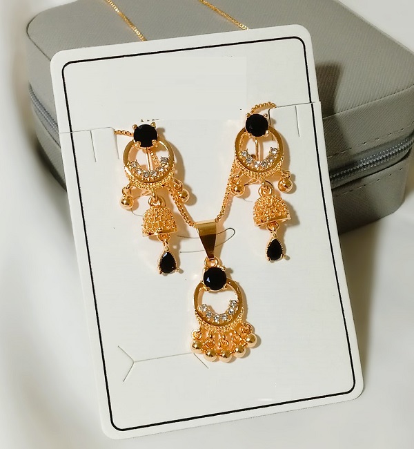 Luxury Gold Plated Black Stone Locket Set with Earrings (ZV:141217)