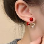 Elegant Red Rose Stud Earrings with Pearl Accent (ZV:141461)