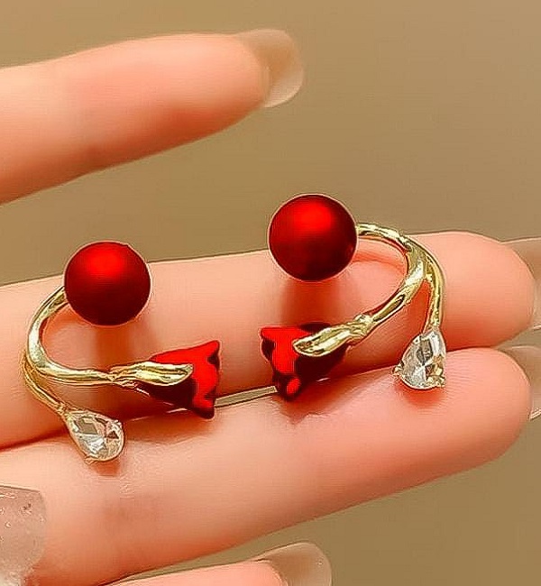 Elegant Red Rose Stud Earrings with Pearl Accent (ZV:141461)