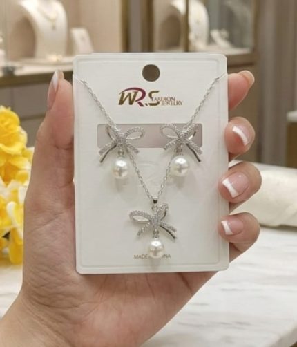 Elegant Bow Pearl Pendant Jewelry Set (ZV:141472)