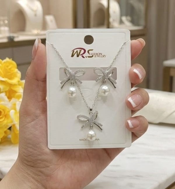Elegant Bow Pearl Pendant Jewelry Set (ZV:141472) Elegant Bow Pearl Pendant Jewelry Set (ZV:141472)