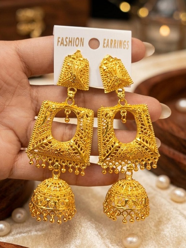 Beautiful Indian Gold Plated Jhumki Earrings (ZV:141664) Beautiful Indian Gold Plated Jhumki Earrings (ZV:141664)