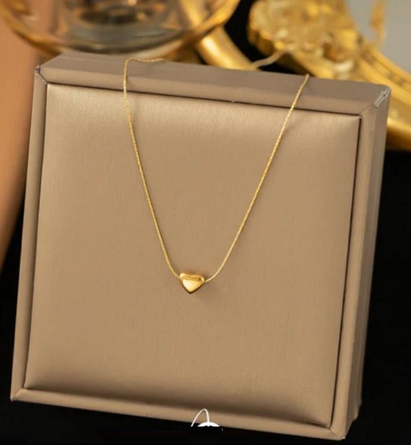 Gold Plated Heart Pendant Necklace (ZV:141886) Gold Plated Heart Pendant Necklace (ZV:141886)