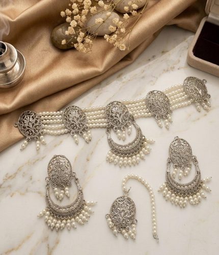 Silver Oxidized Pearl Choker Set with Earrings & Tikka (ZV:141874)