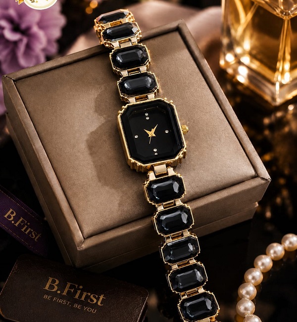 Black Crystal Gold Watch for Women (ZV:141902) Black Crystal Gold Watch for Women (ZV:141902)