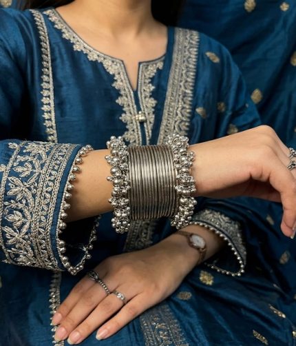 Silver Metal Churiyan Bangles Set with Beaded Kara (ZV:141775)