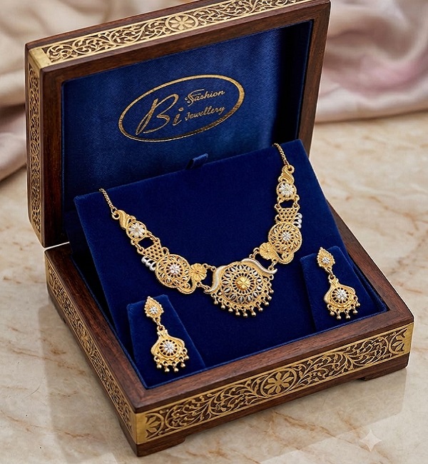 Gold Plated 2 Tone Necklace with Earrings