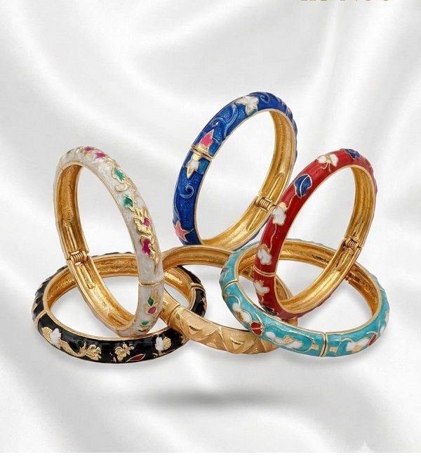 Meena Kari 6 Karay Bangles – Multicolor Handcrafted Enamel Bangle Set (ZV:142269) Meena Kari 6 Karay Bangles – Multicolor Handcrafted Enamel Bangle Set (ZV:142269)